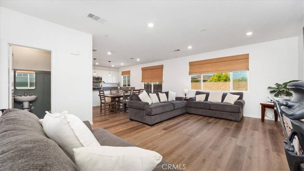 Menifee, CA 92585,27561 Wendy ST