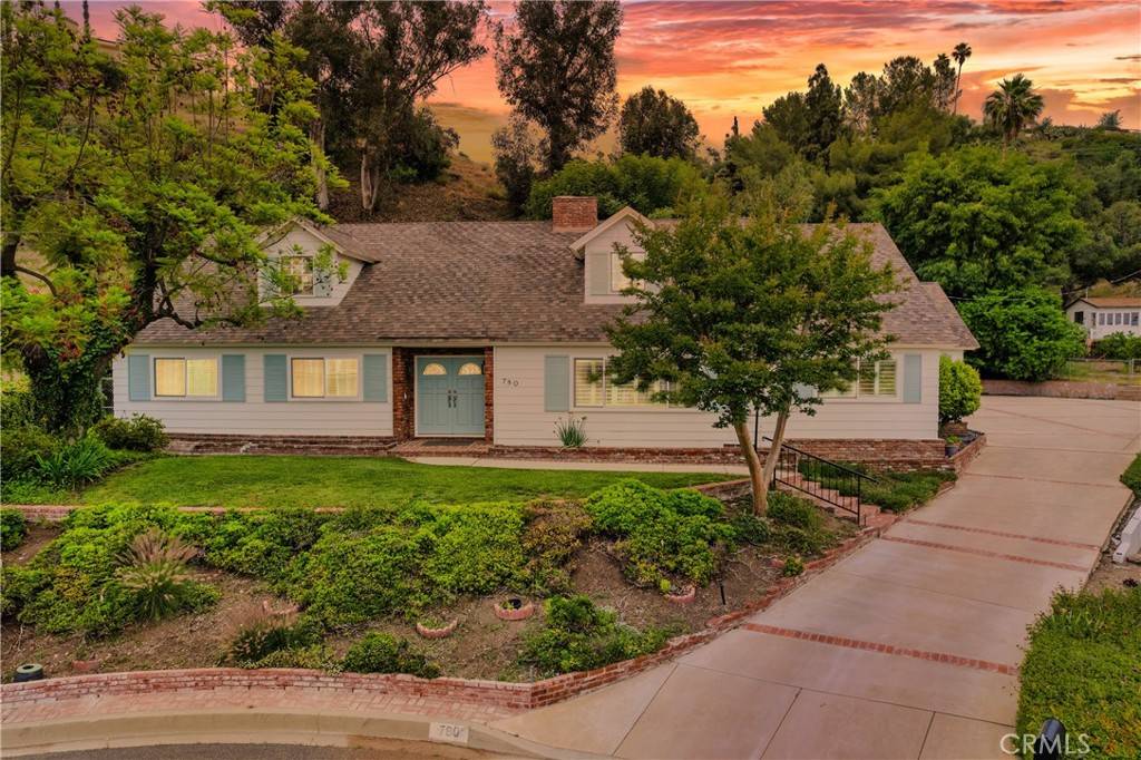 Glendora, CA 91741,780 Brown Sage DR