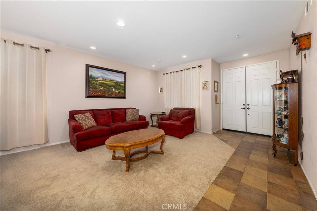 Fontana, CA 92336,6122 Glen Abbey PL