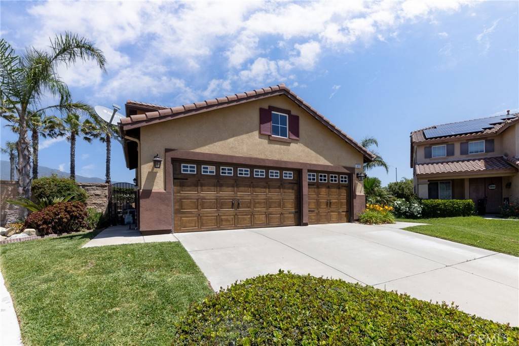 Fontana, CA 92336,6122 Glen Abbey PL