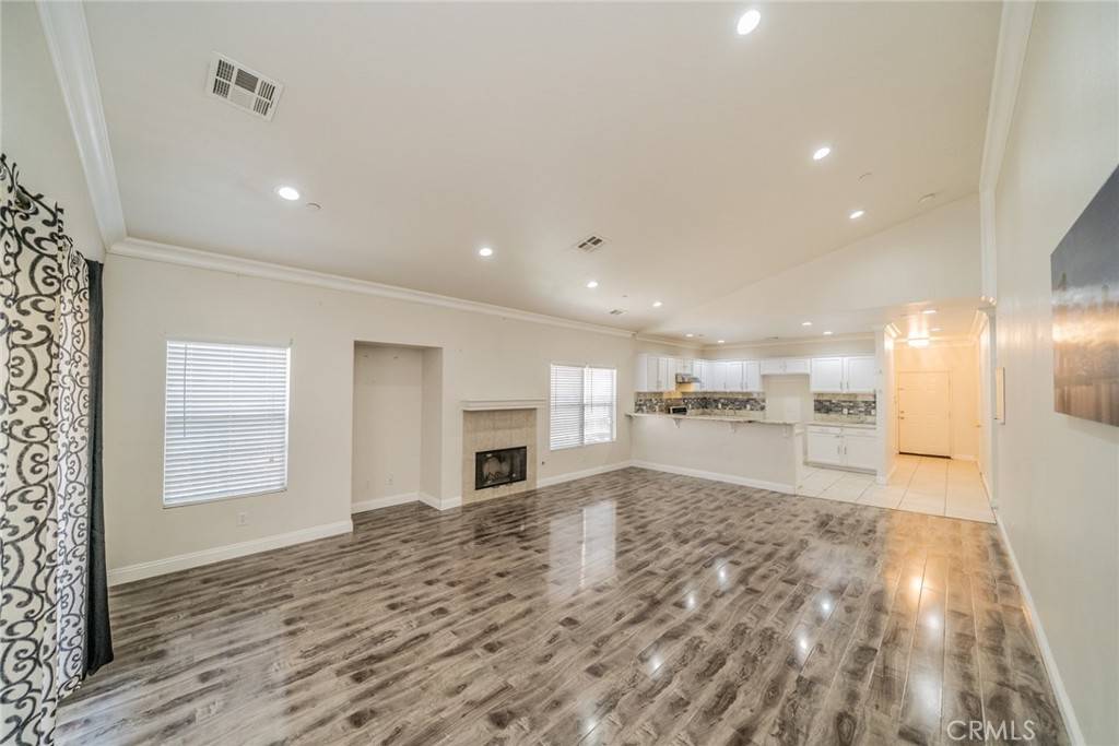Highland, CA 92346,7404 Marshall CT