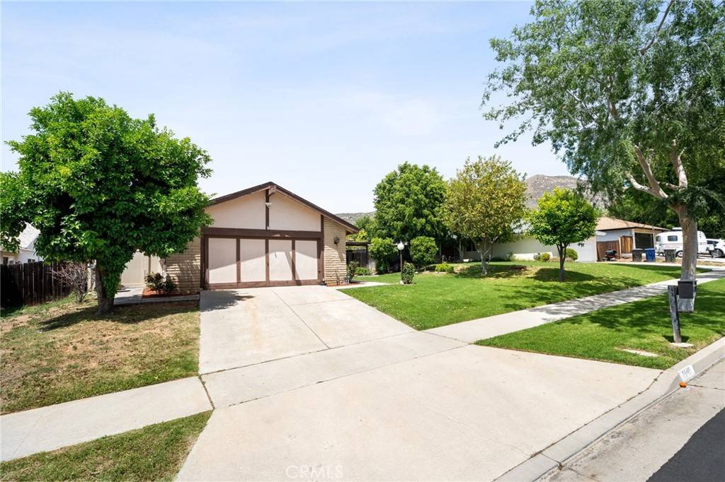 Riverside, CA 92507,1045 Bascomb DR
