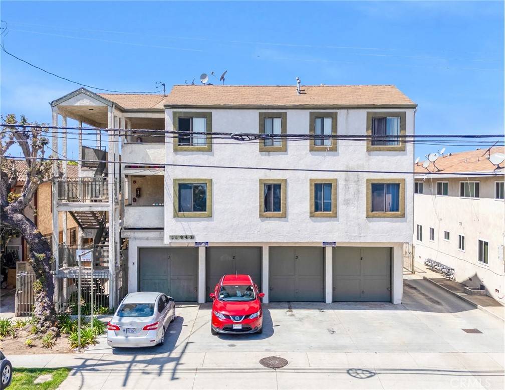 Hawthorne, CA 90250,11943 Grevillea AVE