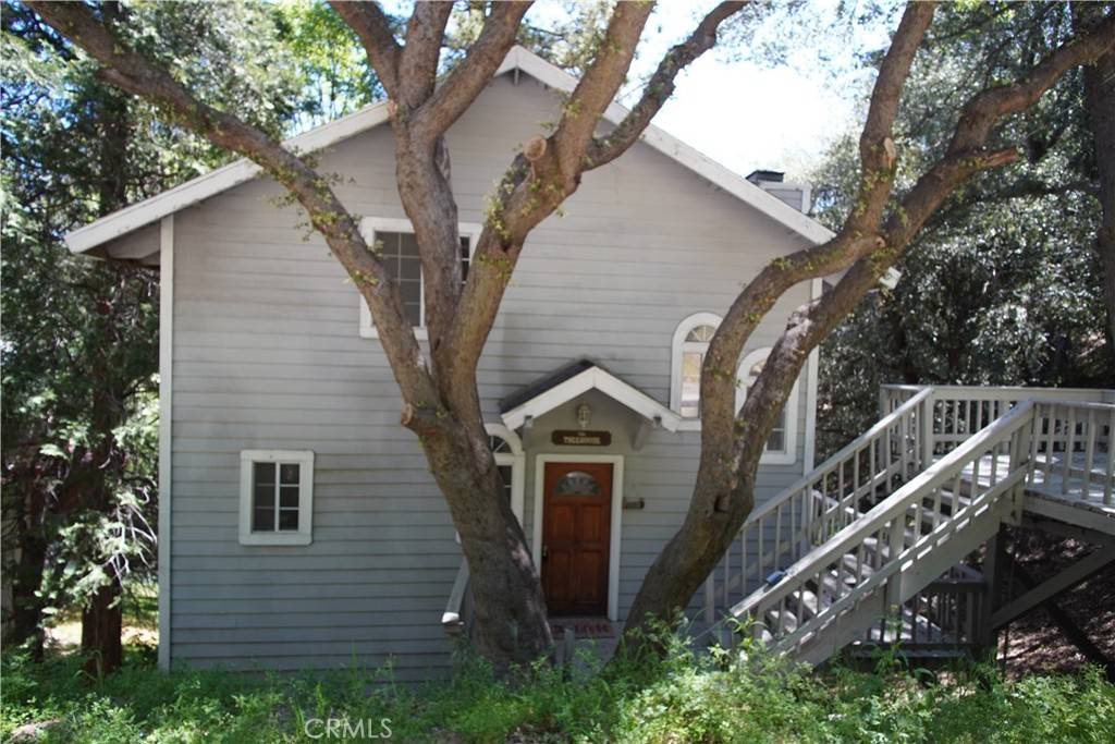 Crestline, CA 92325,319 Dorn DR