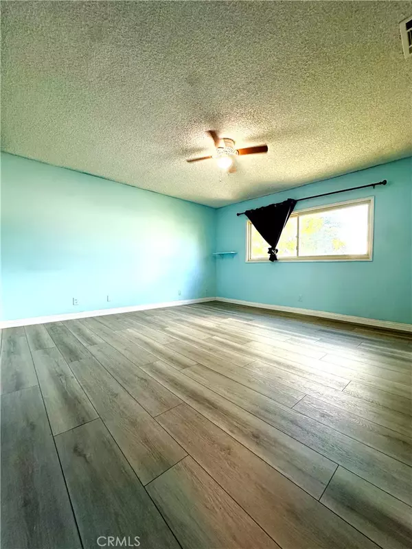 Ontario, CA 91764,418 N Berlyn AVE