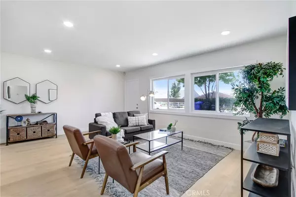 Jurupa Valley, CA 92509,6236 Downey ST