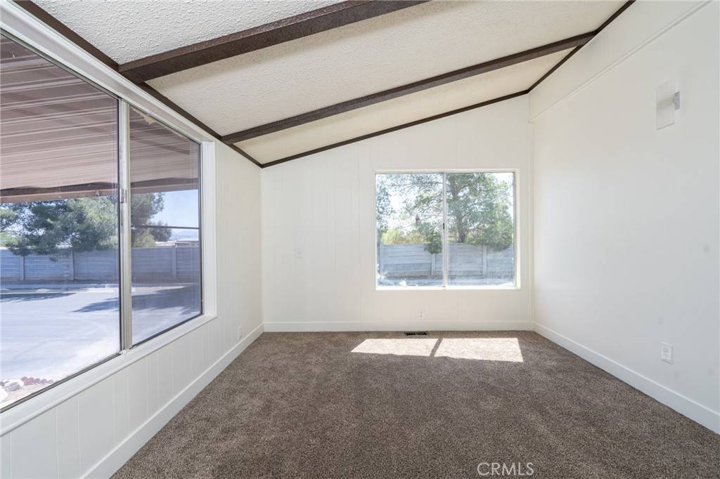 Victorville, CA 92392,14000 El Evado RD #19