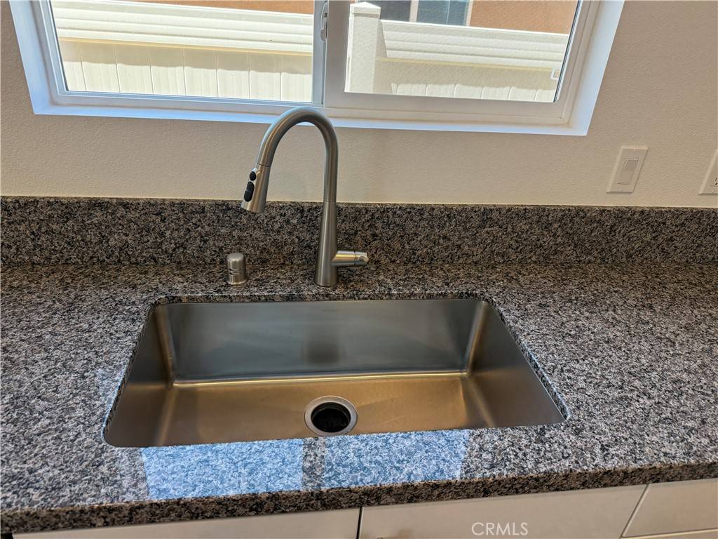 Perris, CA 92570,333 Sunny Oak lane