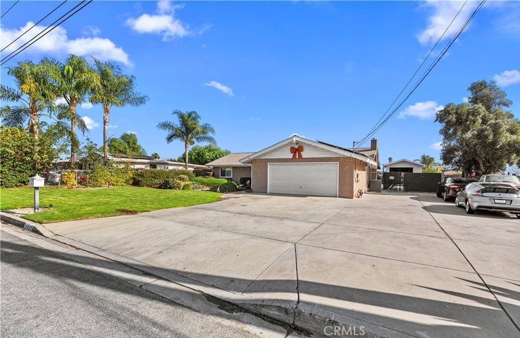 Bloomington, CA 92316,10695 LINDEN AVE