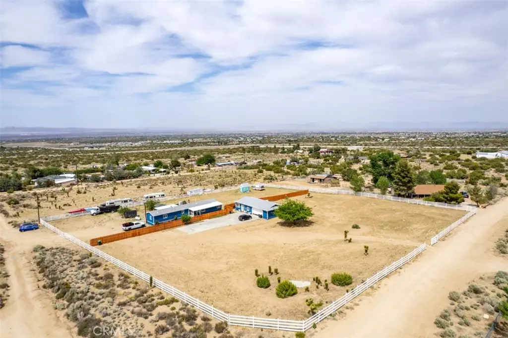 Pinon Hills, CA 92372,9127 Holiday LN