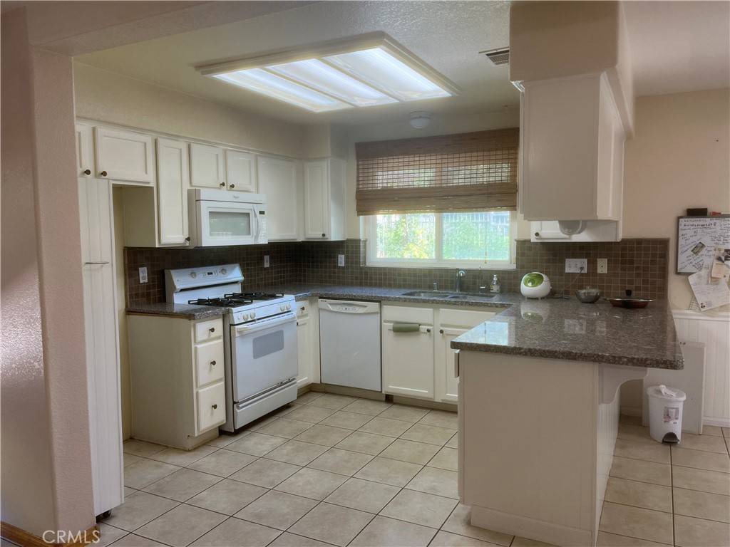 Temecula, CA 92592,43282 Corte Argento
