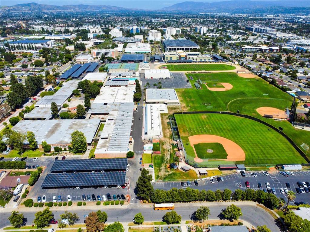 905 Oakdale AVE, Fullerton, CA 92831