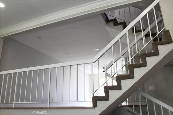 Duarte, CA 91010,1919 Huntington DR #B