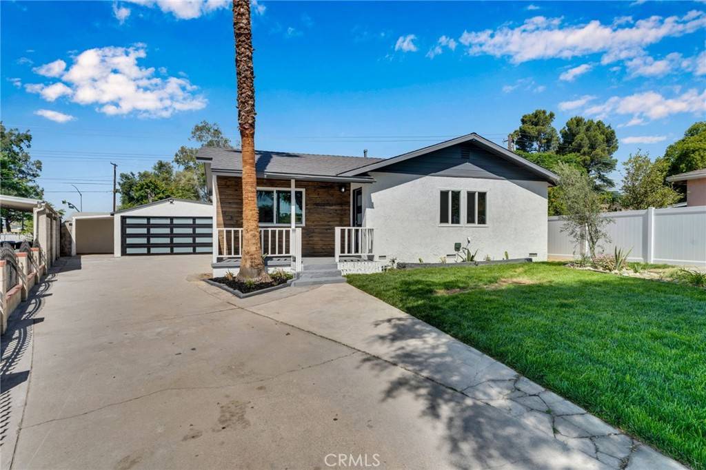 8332 Cherimoya AVE, Fontana, CA 92335