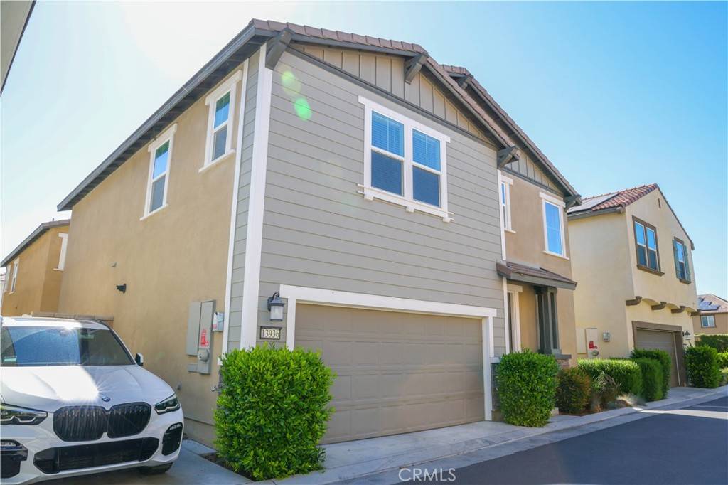 Eastvale, CA 92880,13936 BLOSSOM WAY
