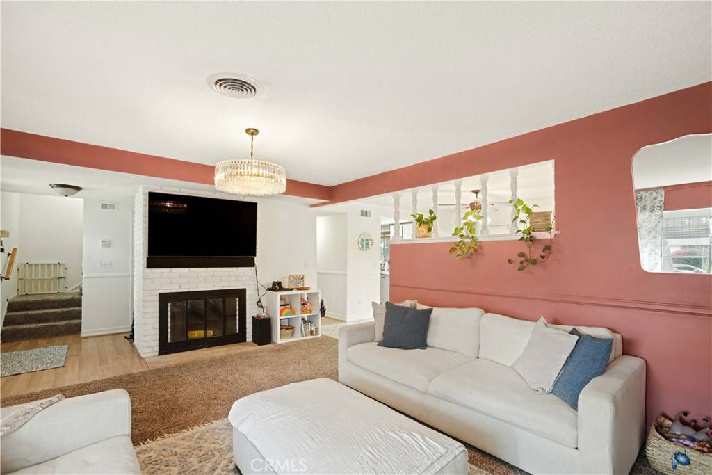 Riverside, CA 92506,2956 Bautista ST