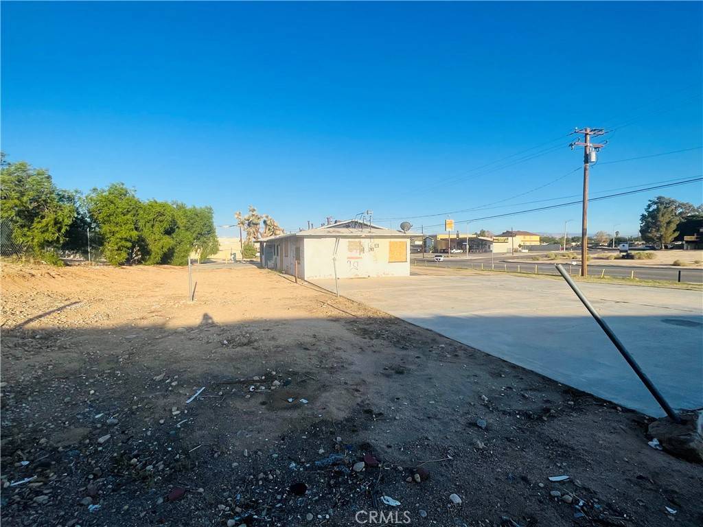 Victorville, CA 92394,15720 Mojave DR