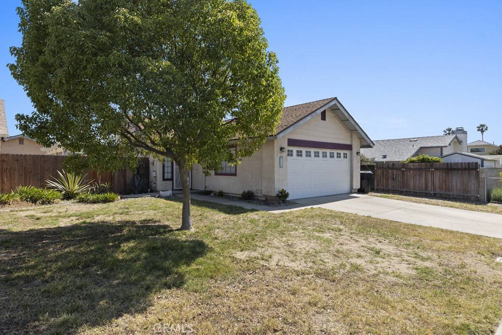 Fontana, CA 92336,16251 Malaga ST
