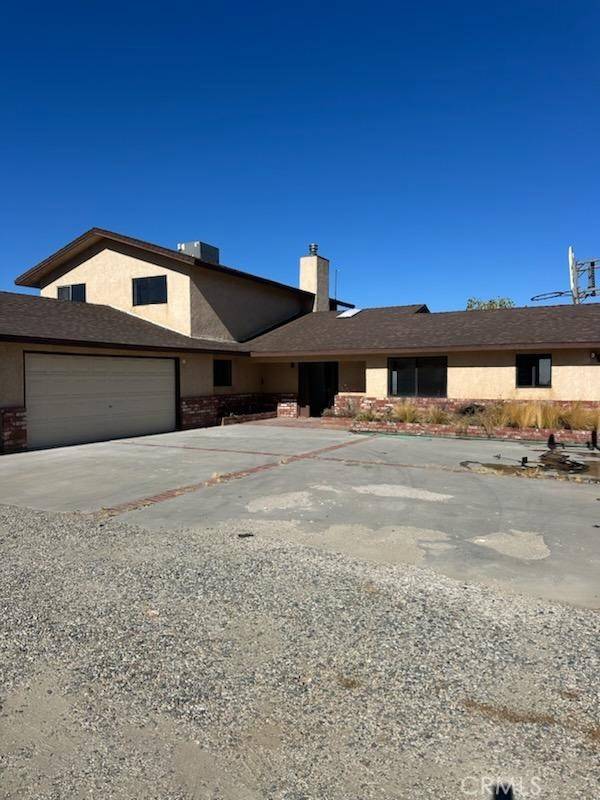 2910 Silver Ridge DR, Pinon Hills, CA 92372