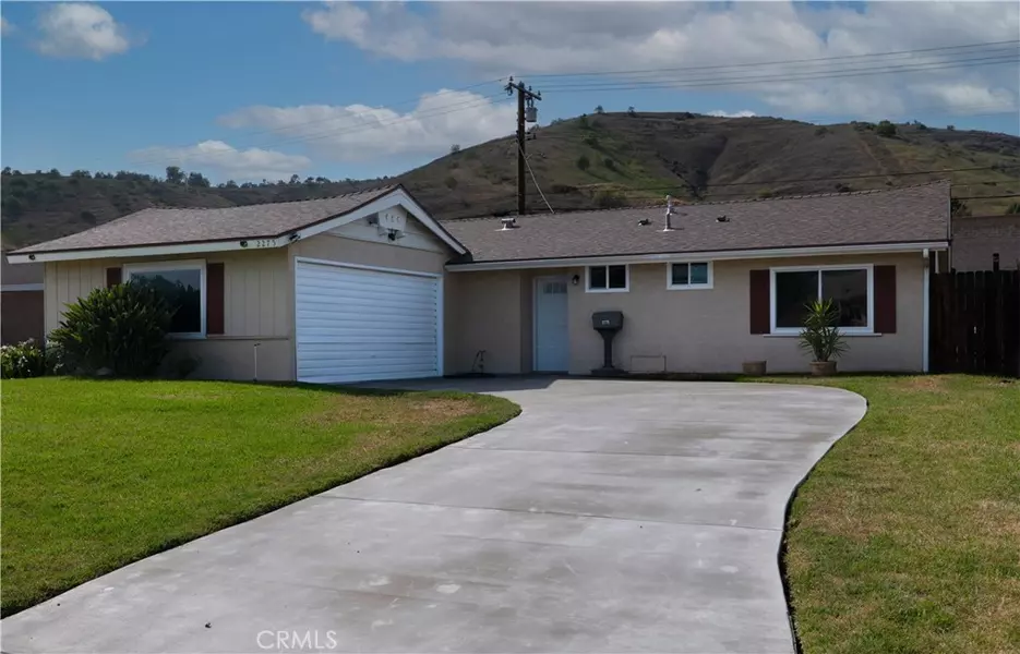 2275 Farringdon AVE, Pomona, CA 91768
