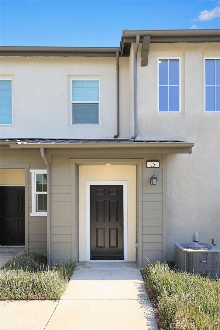 Ontario, CA 91762,2333 S Via Esplanade #25
