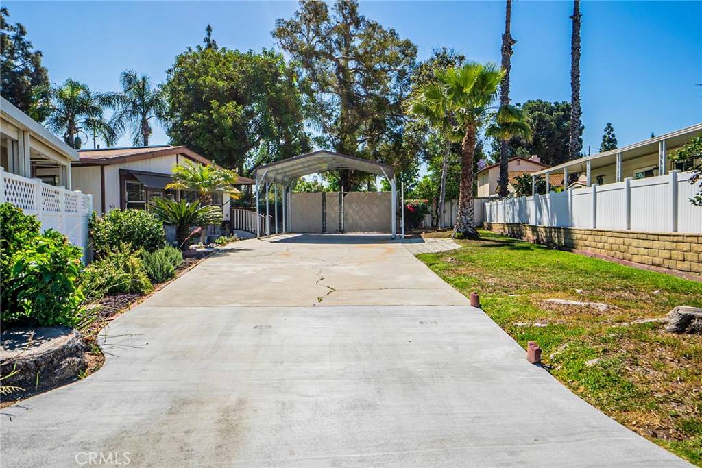 Corona, CA 92882,901 Norwich WAY