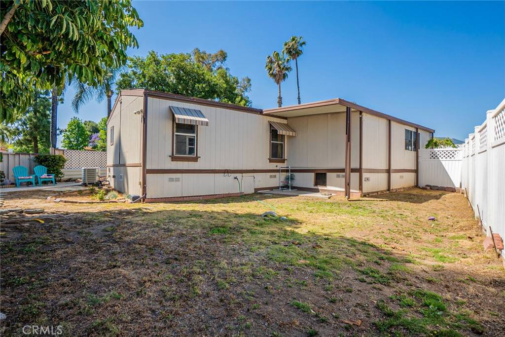 Corona, CA 92882,901 Norwich WAY