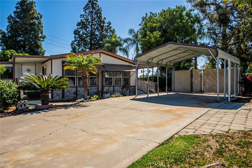 Corona, CA 92882,901 Norwich WAY