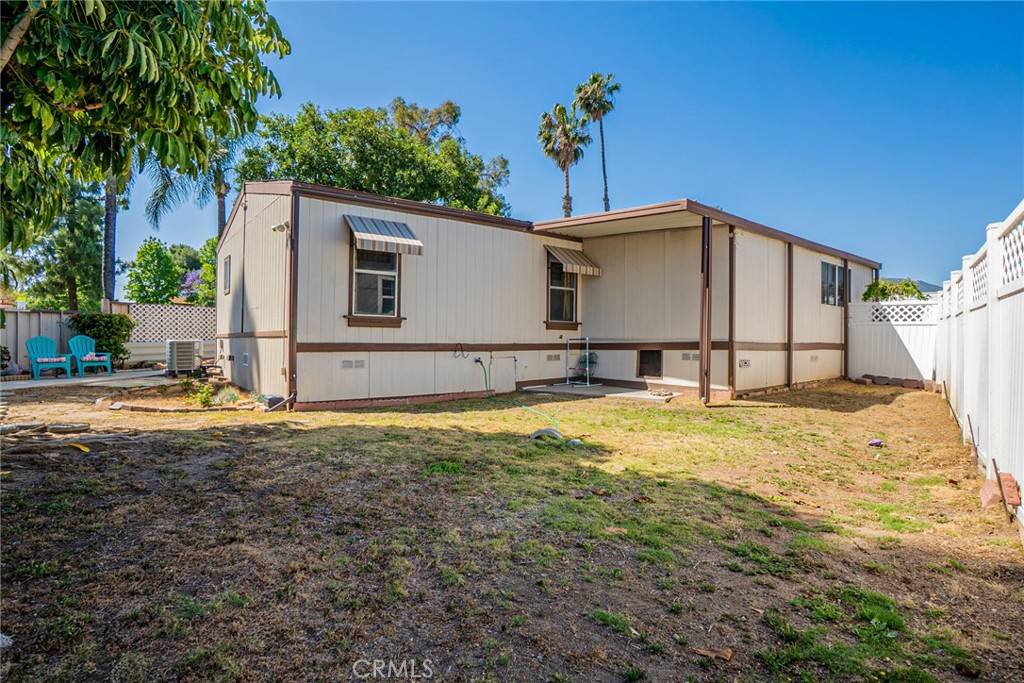 Corona, CA 92882,901 Norwich WAY