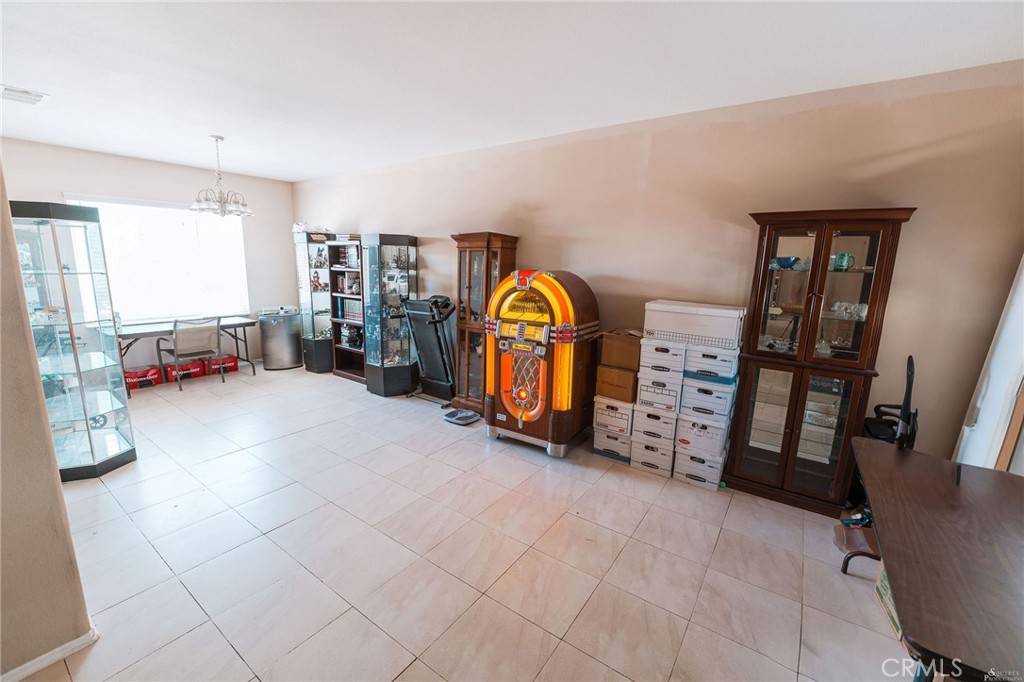 Adelanto, CA 92301,15193 Arcadian ST