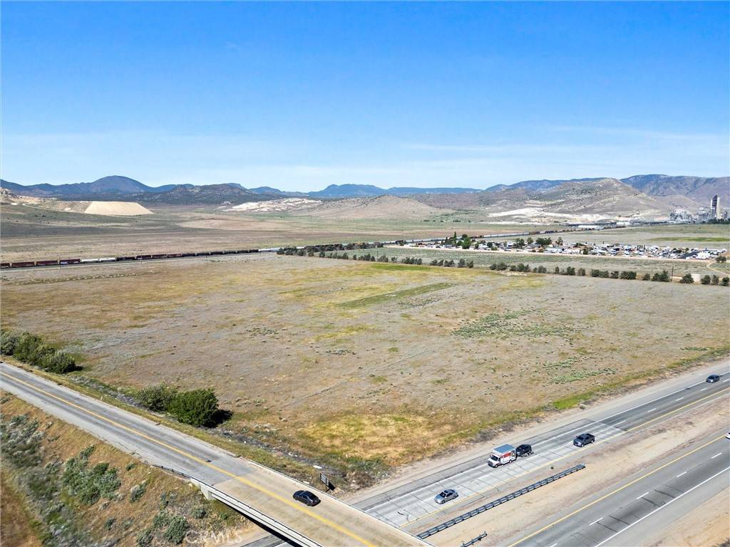 Tehachapi, CA 93561,43 Stiekman ST