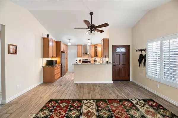 Rancho Cucamonga, CA 91739,12315 Mint CT