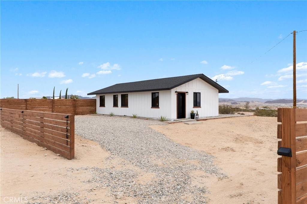 29 Palms, CA 92277,1561 Shoshone Valley RD