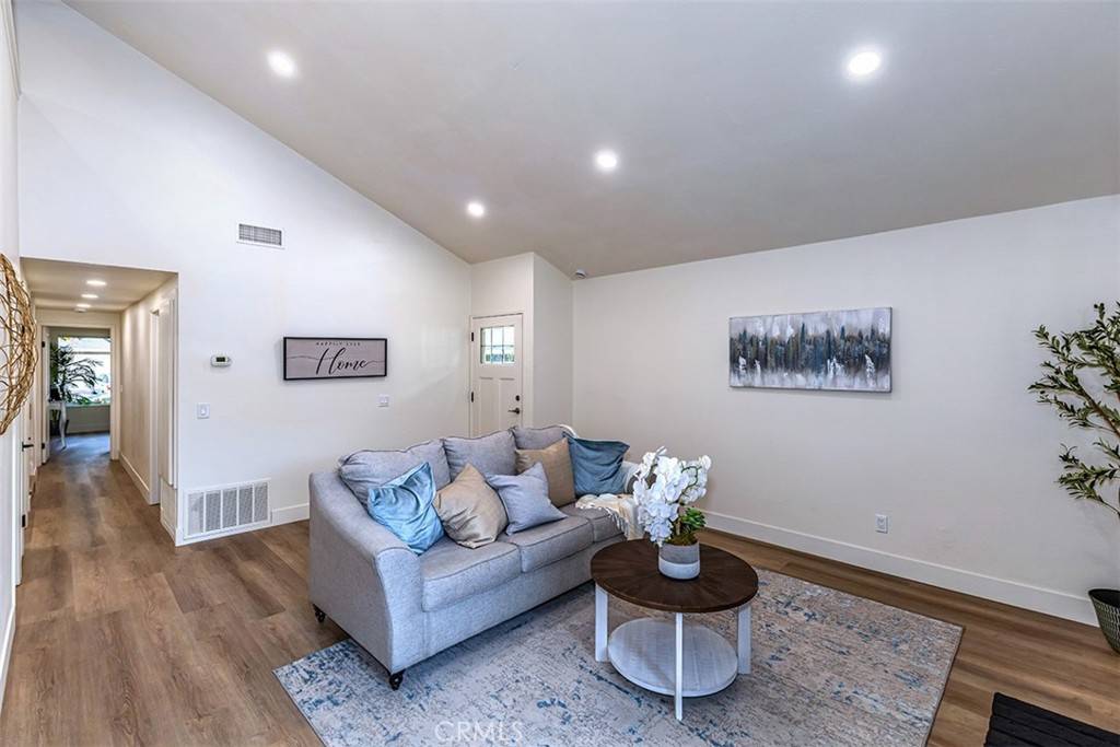 San Diego, CA 92105,3683 Cactusview DR