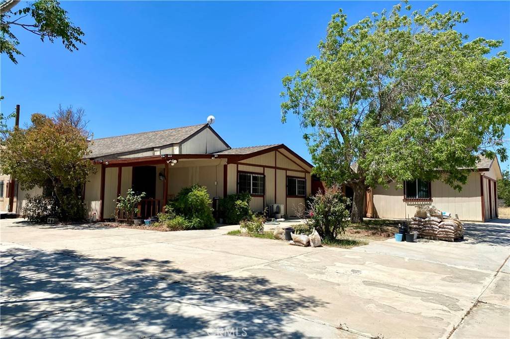 9582 Buttemere RD, Phelan, CA 92371