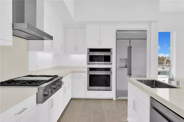 Irvine, CA 92612,3415 Rivington