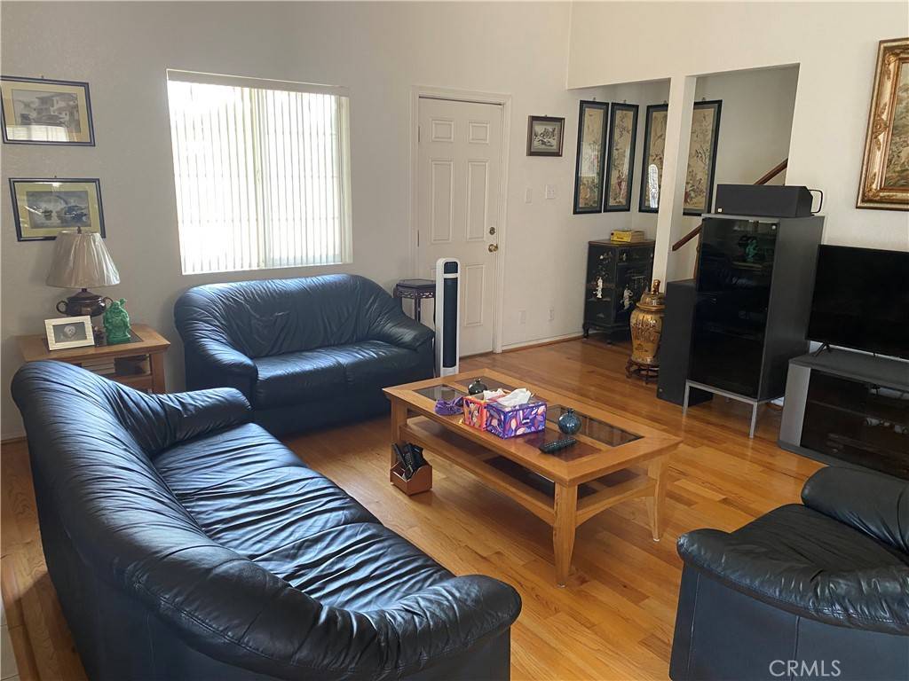 Azusa, CA 91702,423 S Virginia AVE