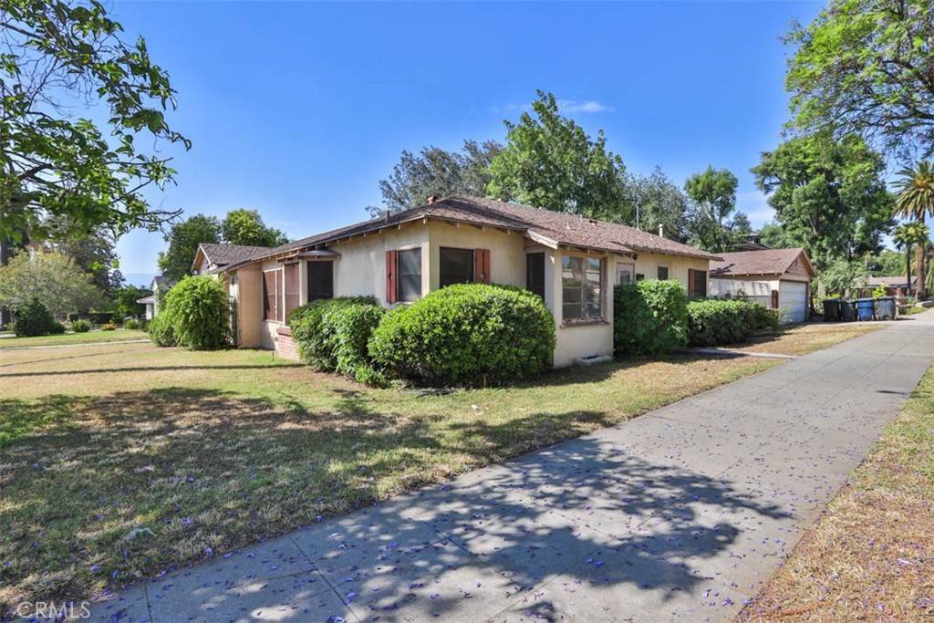 Redlands, CA 92373,555 S Center St.