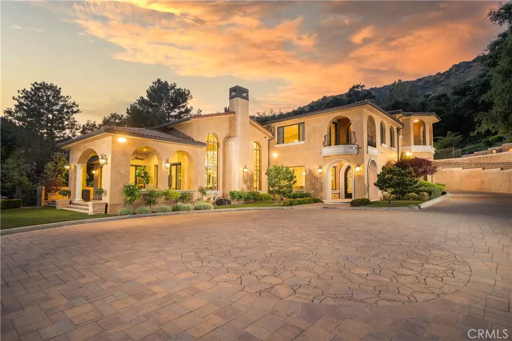 Glendora, CA 91741,1051 Oak Canyon LN