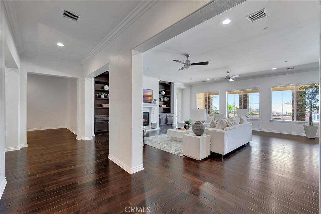 Rancho Cucamonga, CA 91739,13691 Cobalt CT