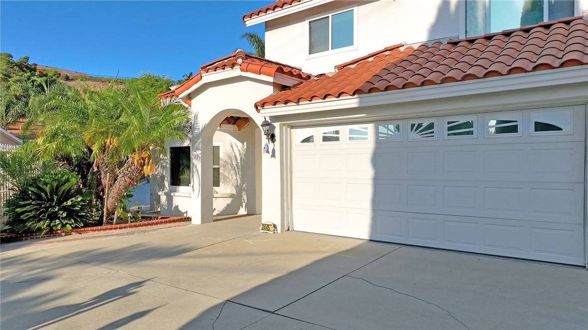 Orange, CA 92867,2445 N Santiago BLVD