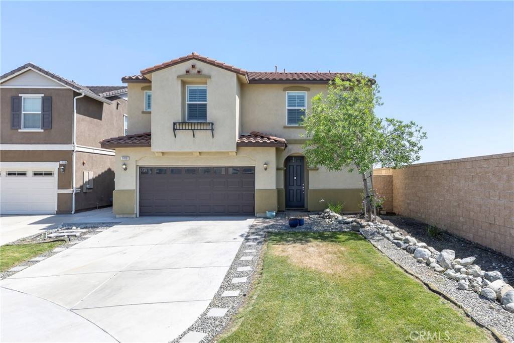 Fontana, CA 92336,17007 Oriole LN