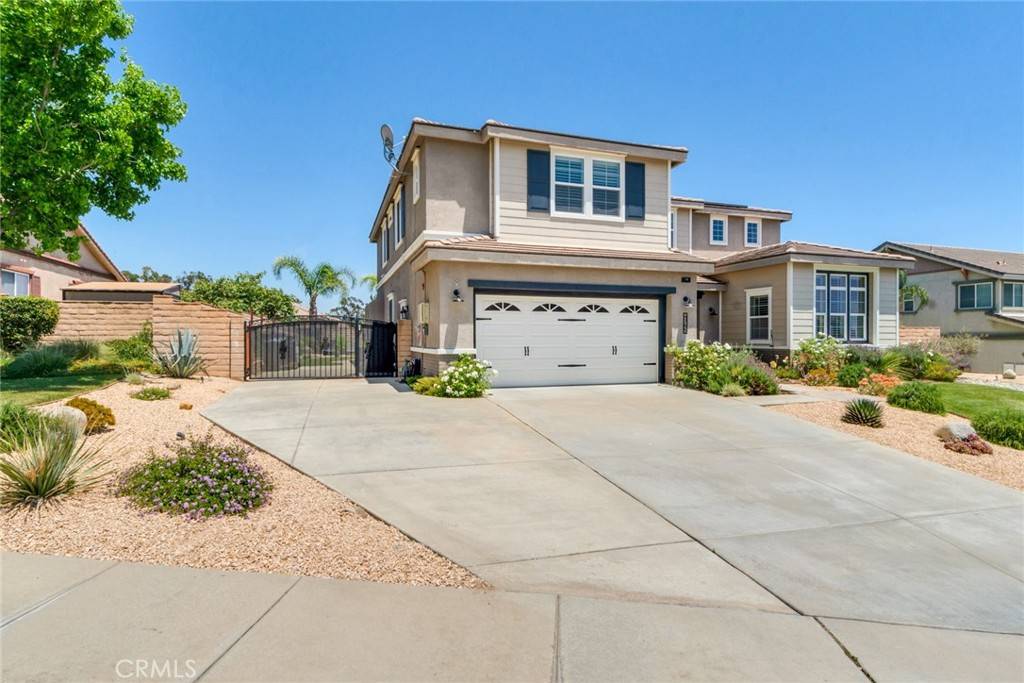 Fontana, CA 92336,4765 Falconview CT