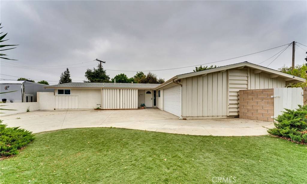 Covina, CA 91723,418 S Vecino DR