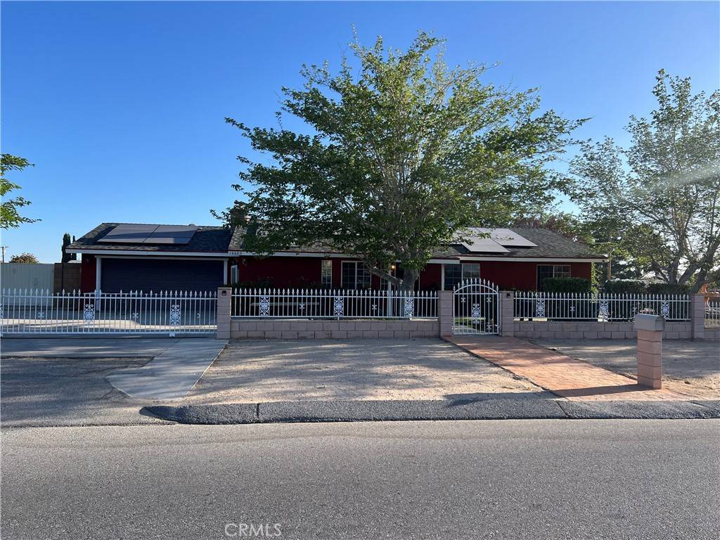 Victorville, CA 92392,14680 Luna RD