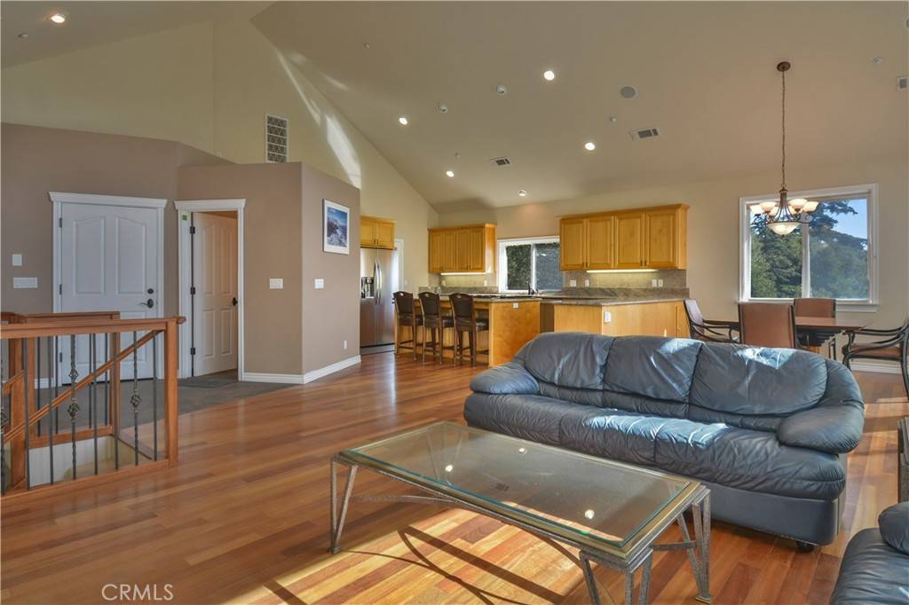 Crestline, CA 92325,237 E Zermat DR
