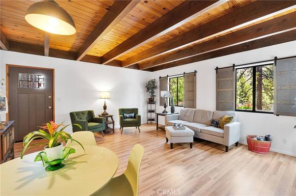 Wrightwood, CA 92397,1381 Laura ST