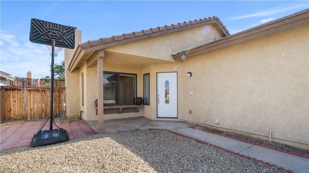 Victorville, CA 92392,13597 Copperstone DR