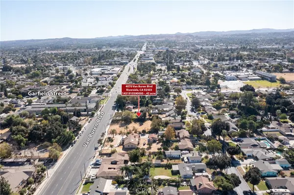 Riverside, CA 92503,1 Van Buren Blvd