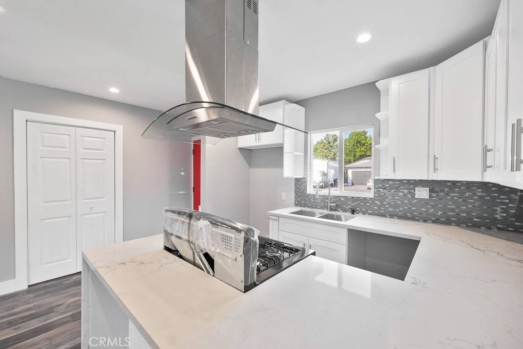 Reseda, CA 91335,7719 Nestle AVE